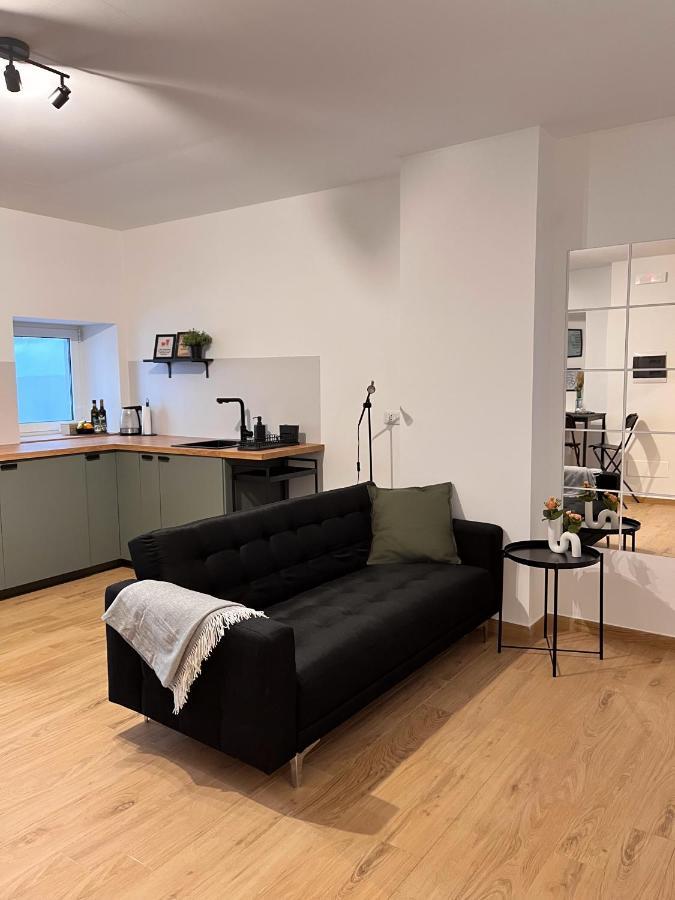 Apartment 100 Sqm Terrace, Close To The Old Town & Shopping Area & Harbour *