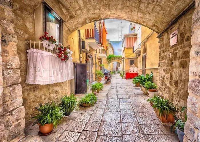 100 Sqm Terrace, Close To The Old Town & Shopping Area & Harbour